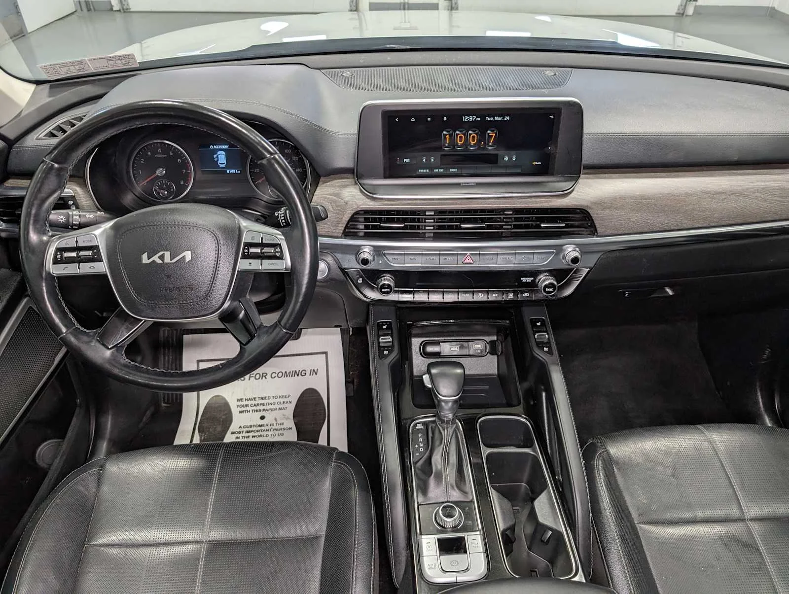 Used 2022 Wolf Gray Kia EX image 15