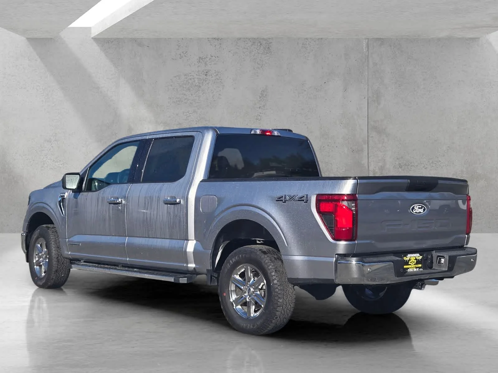 Used 2025  Ford XLT image 6