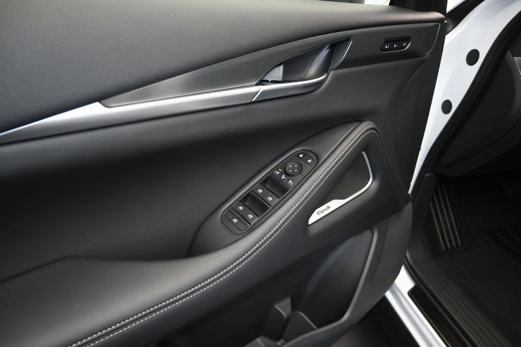 New 2027 RADIANT WHITE INFINITI Sport AWD image 11