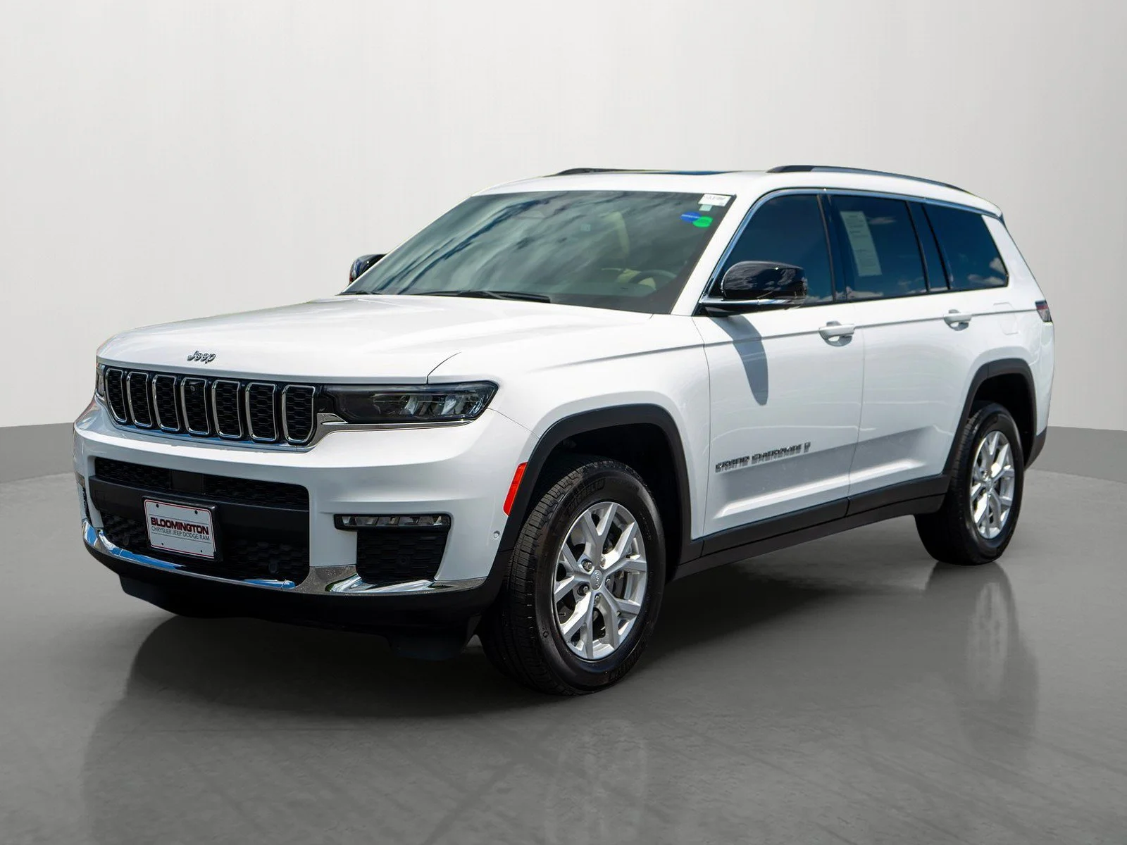 Used 2023 Bright White Clearcoat Jeep Limited image 3