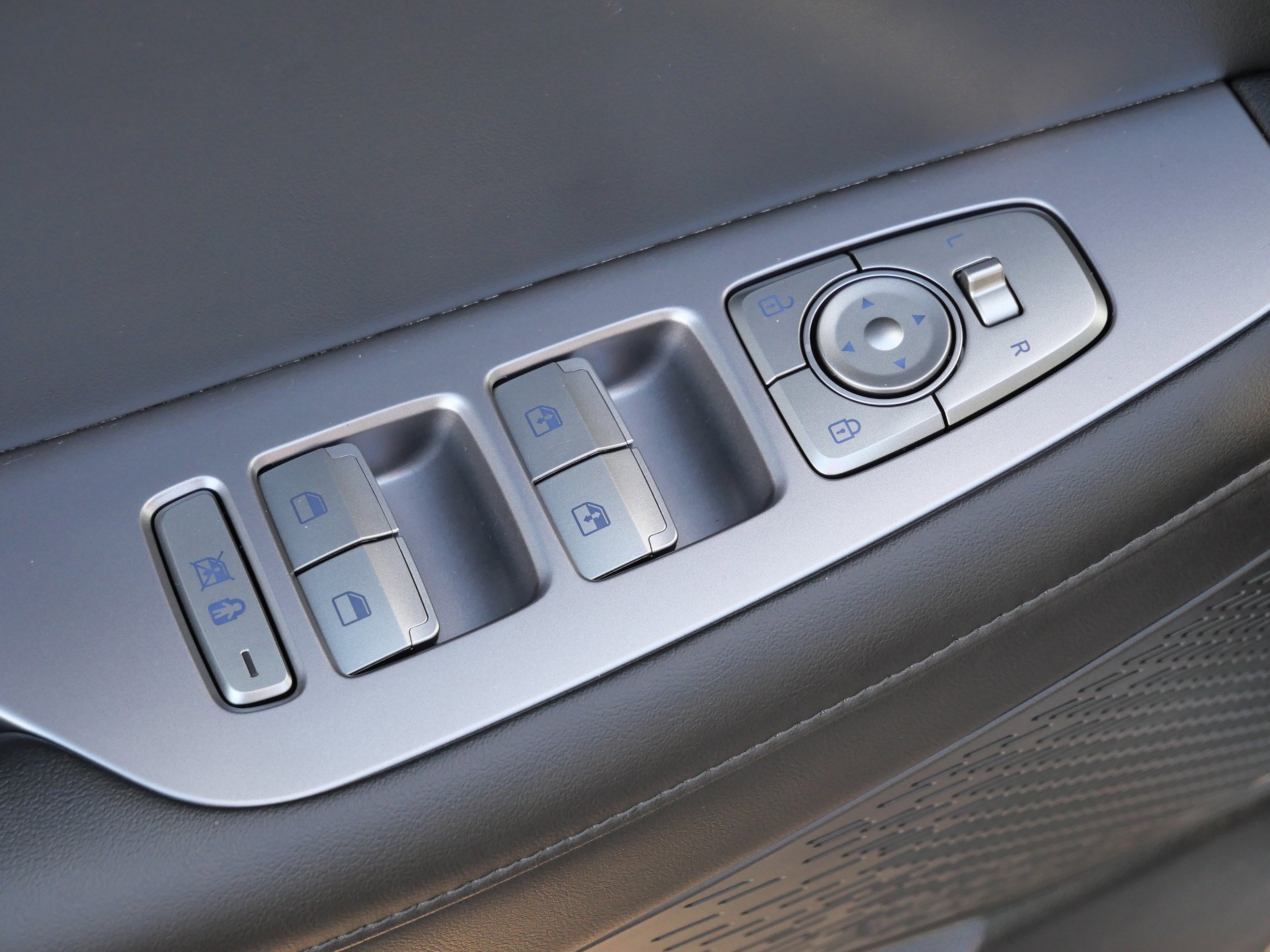 2024 Hyundai Palisade Limited - Photo 19