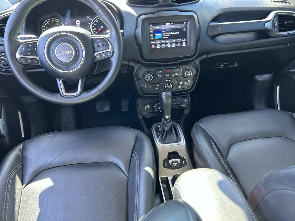 Used 2020 Gray Jeep Limited image 9