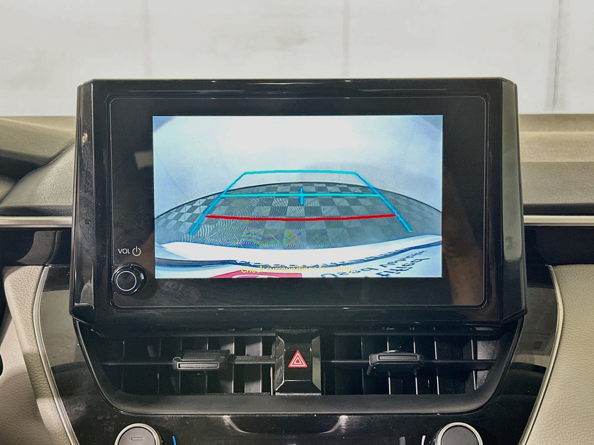 Certified Used 2025 Ice Toyota LE image 24