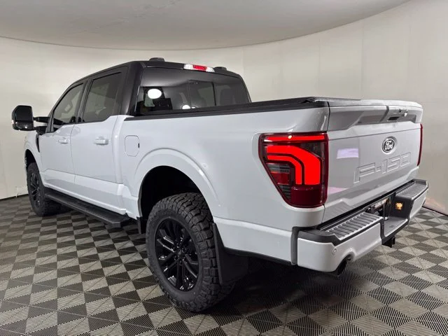 Used 2025 White Ford Lariat image 6