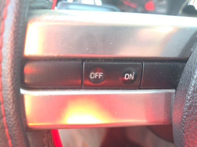 Used 2006 Red Ford GT Premium image 13