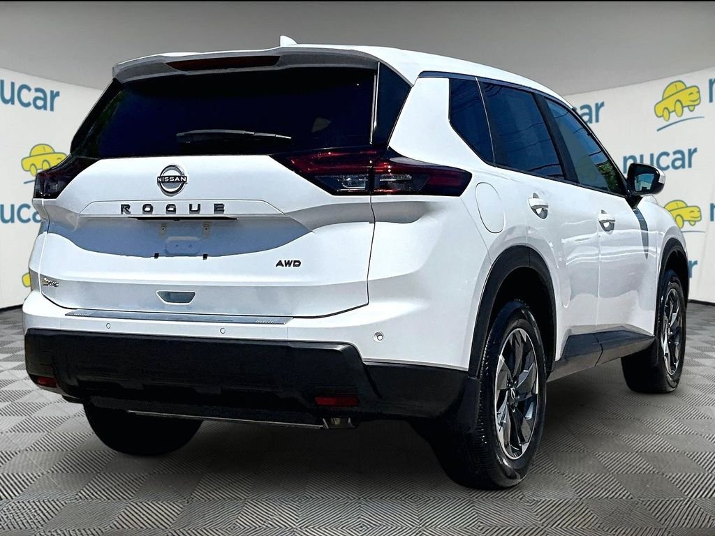 Used 2025 White Nissan SV image 6