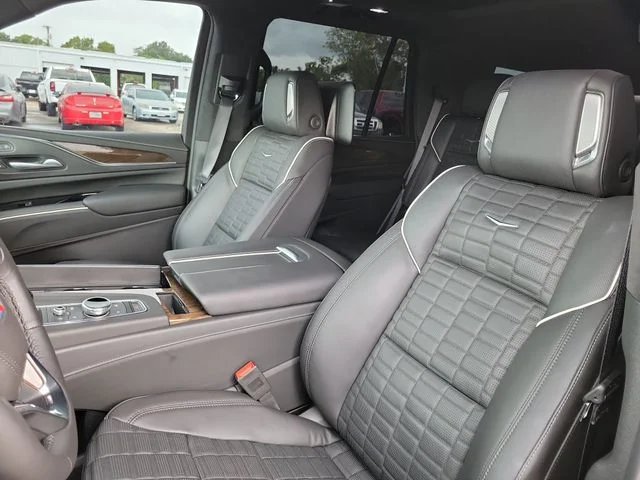 Used 2024 Black Cadillac Sport Platinum image 20