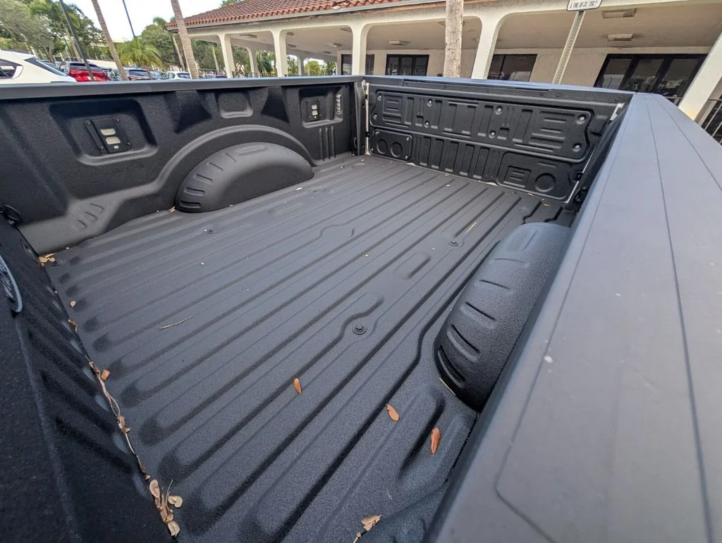 New 2026 Star White Metallic Tri-Coat Ford F-250® Lariat® image 10