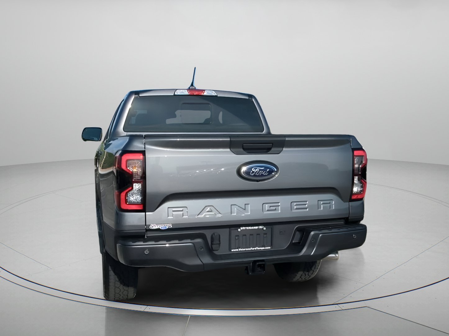 New 2026 Carbonized Gray Metallic Ford Lariat® image 20