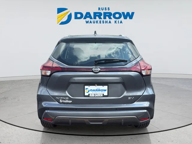 Used 2023 Gray Nissan SV image 4