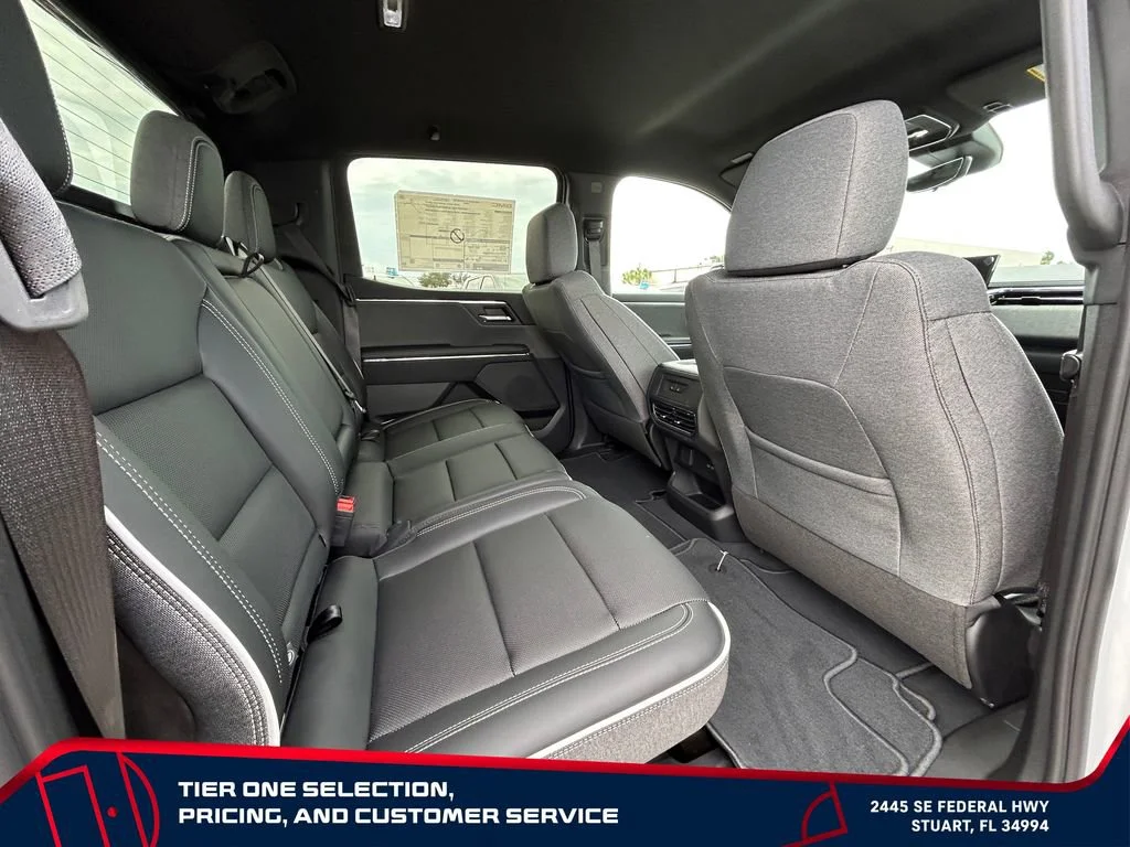New 2026 Summit White GMC Elevation Extended Range image 17