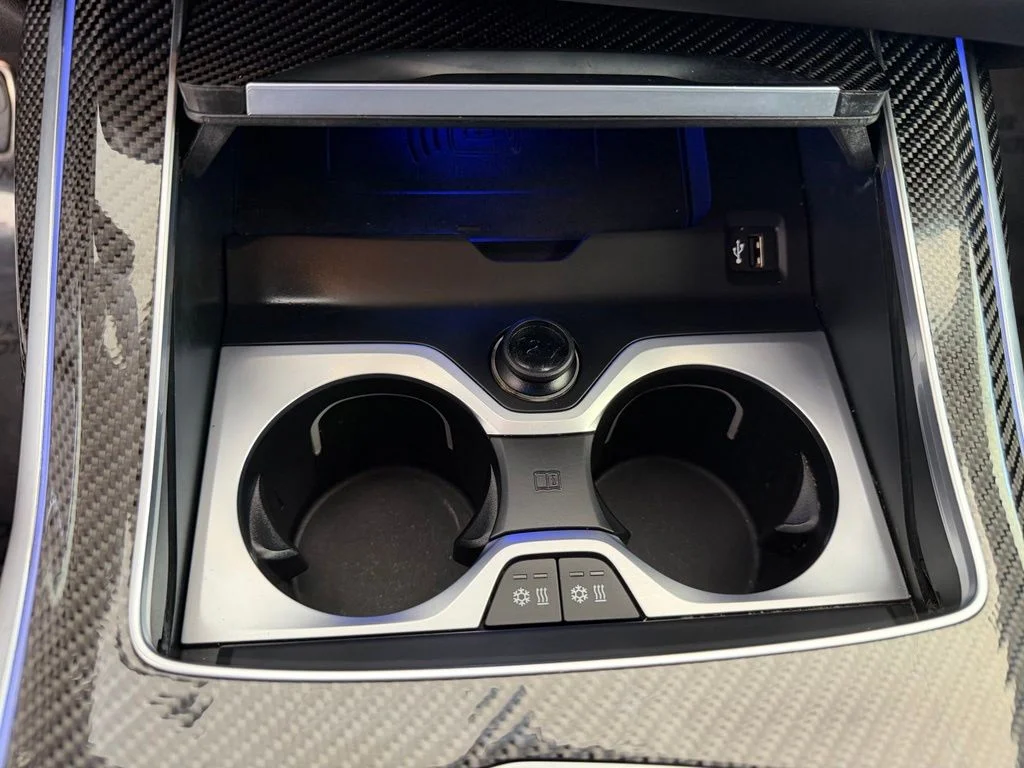 Used 2026 Black BMW M60i image 57