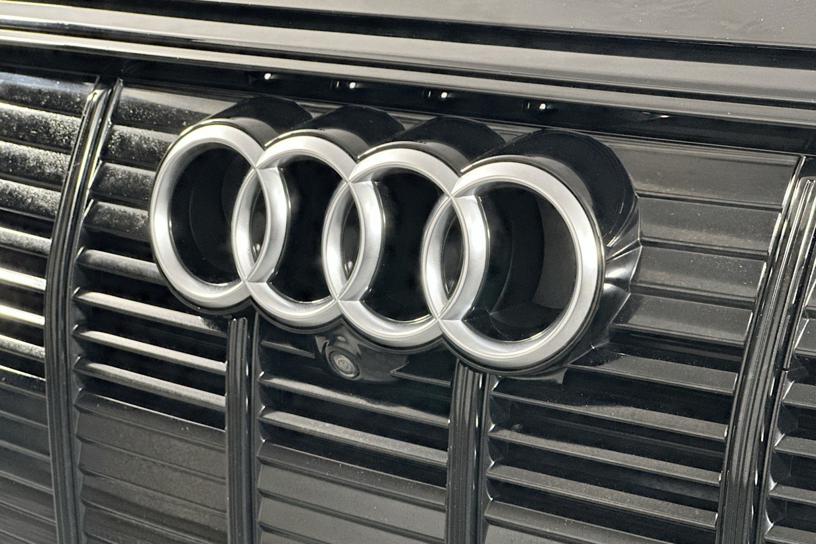 Used 2022 Brilliant Black Audi Premium image 14