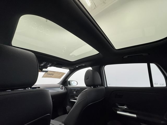 New 2026 Polar White Mercedes-Benz GLA 250 image 79