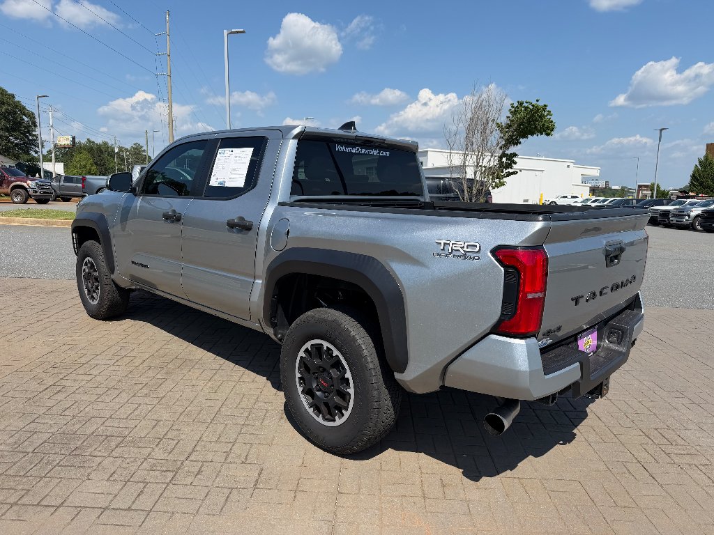 Used 2024 Silver Toyota SR5 image 6
