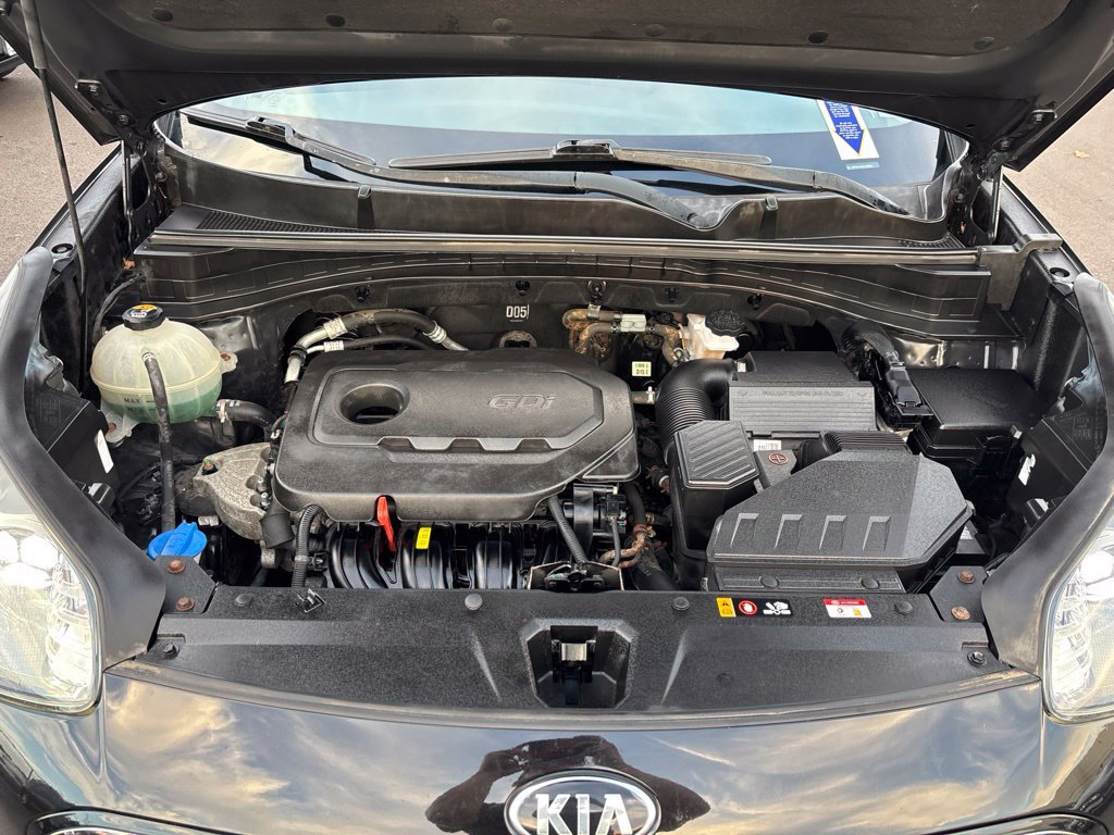 Used 2020 Red Kia LX image 26