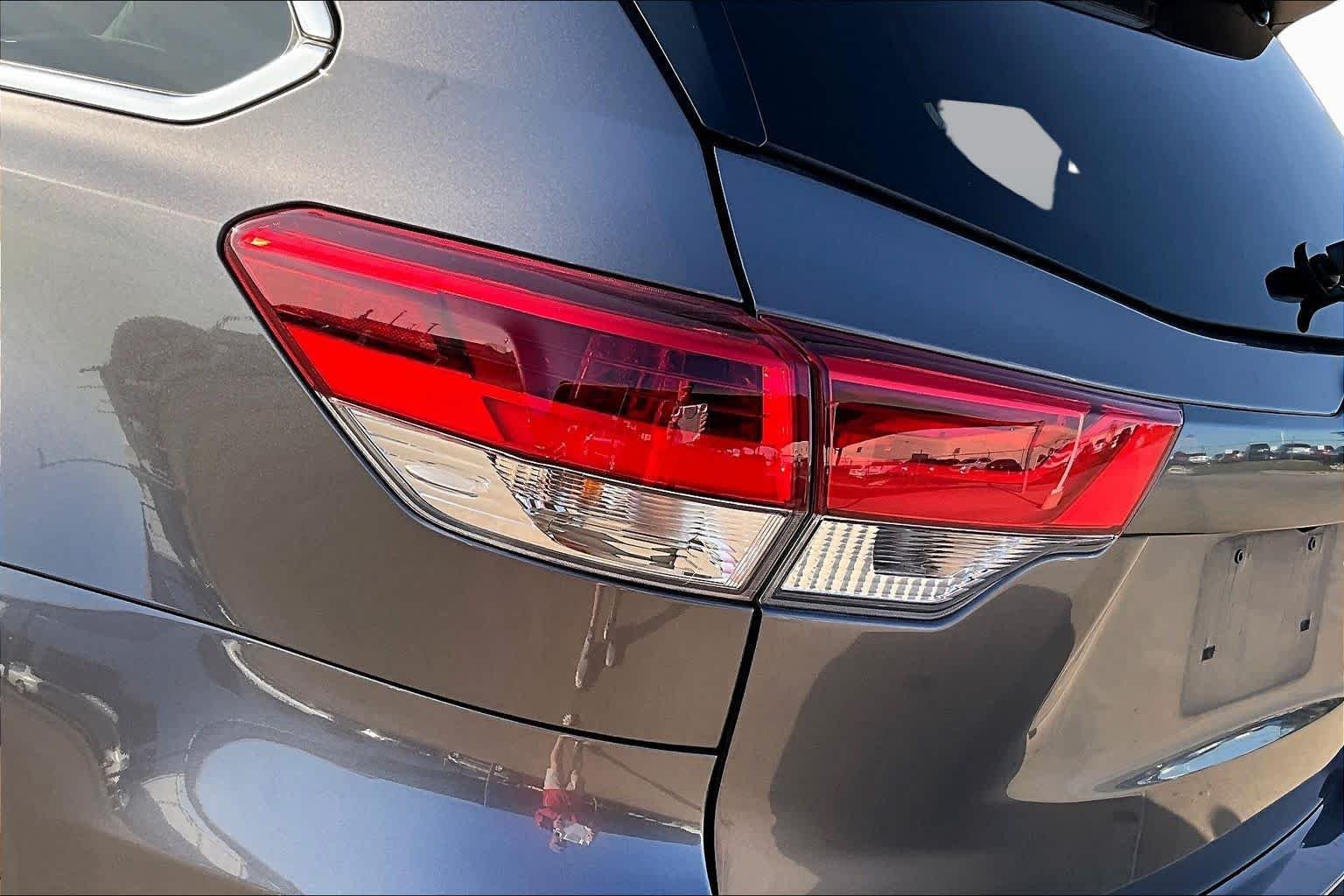 Used 2019 Predawn Gray Mica Toyota LE Plus image 28