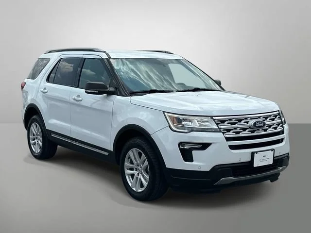 Used 2019 Oxford White Ford XLT image 23