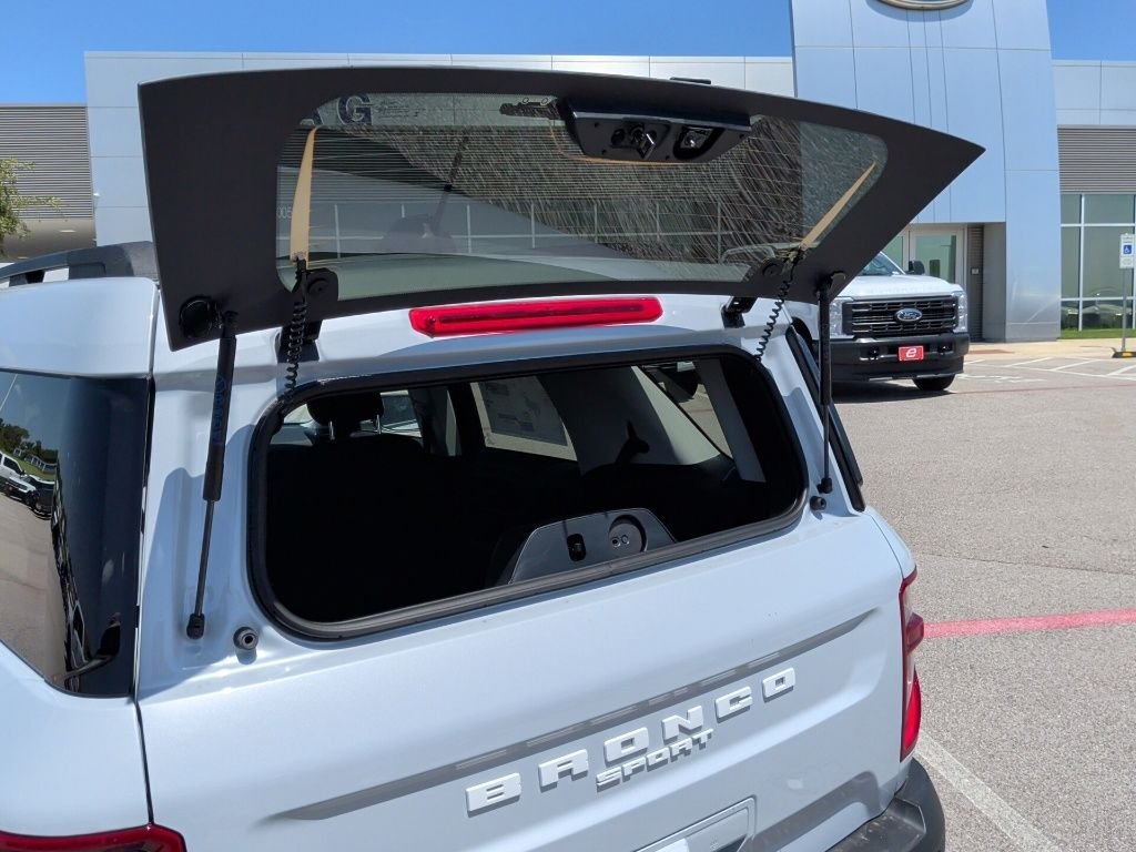 New 2026 Space White Metallic Ford Big Bend® image 39