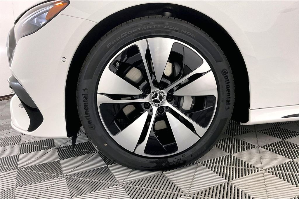 New 2026 Polar White Mercedes-Benz E 350 image 11