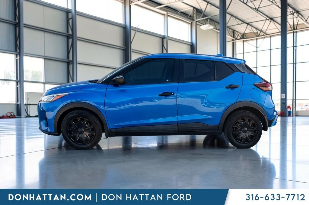 Used 2022 Nissan Kicks S with VIN 3N1CP5BV0NL520243 for sale in Augusta, KS
