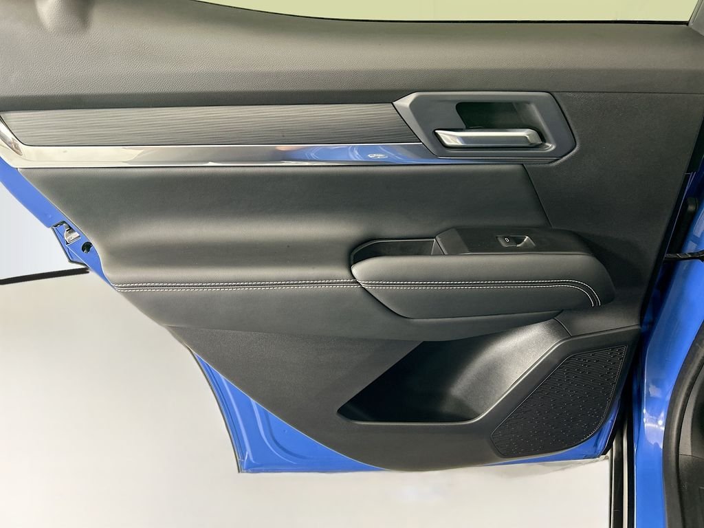 Used 2025 Rapids Metallic GMC Elevation image 24
