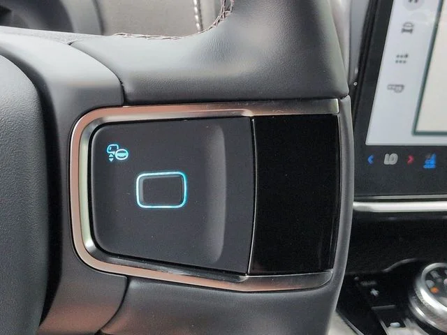 New 2026 Agate Black Metallic Ford MAX Platinum® image 26