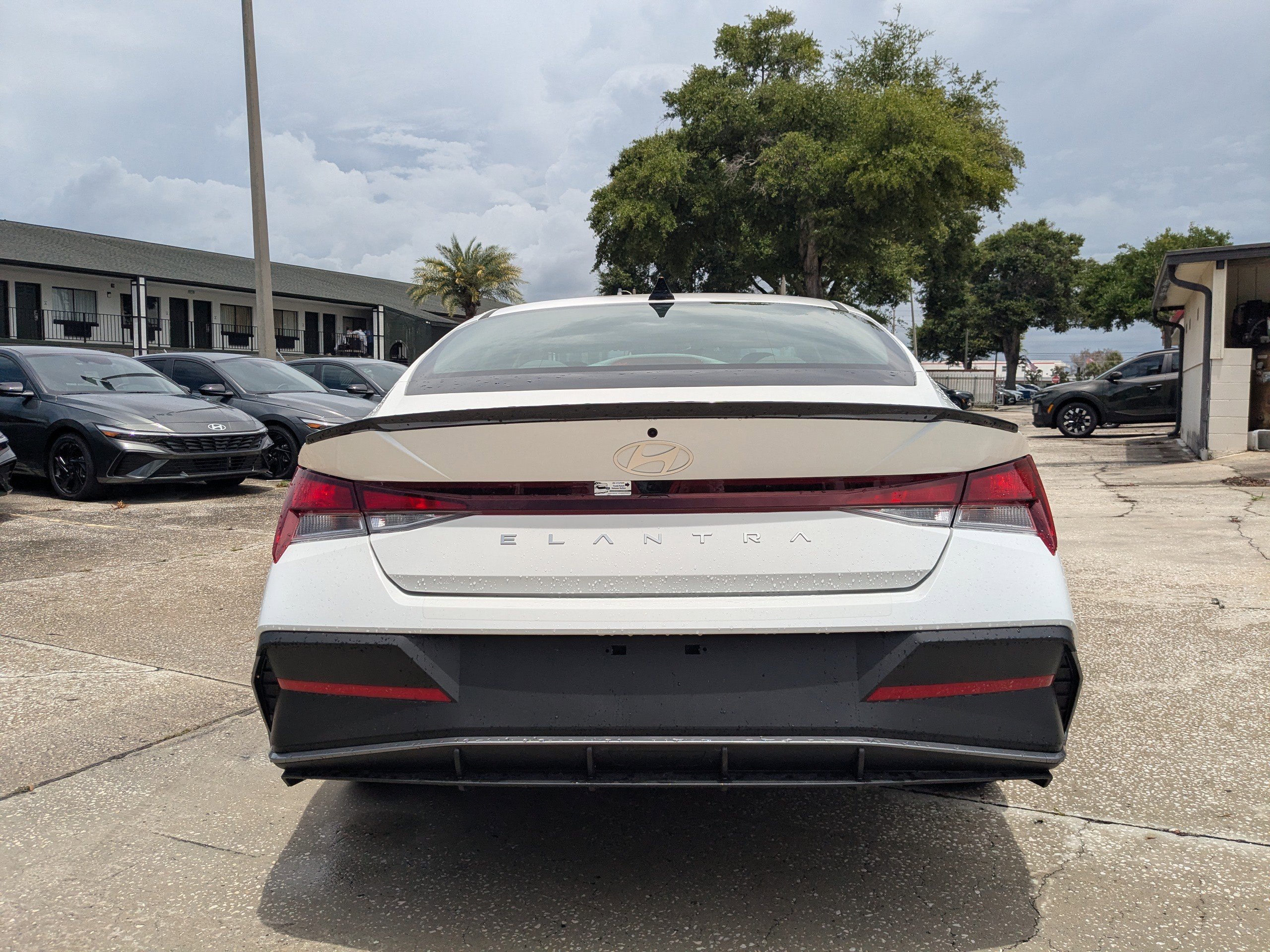 New 2025 Serenity White Hyundai SEL Sport image 6