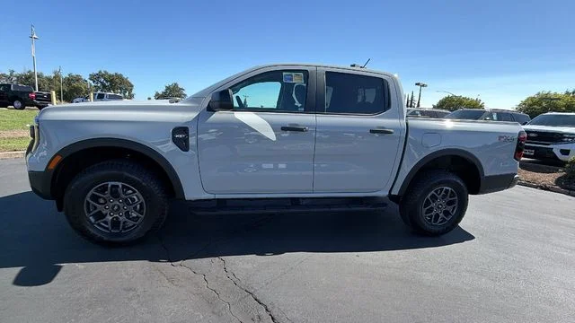 New 2026 Avalanche Ford XLT image 7
