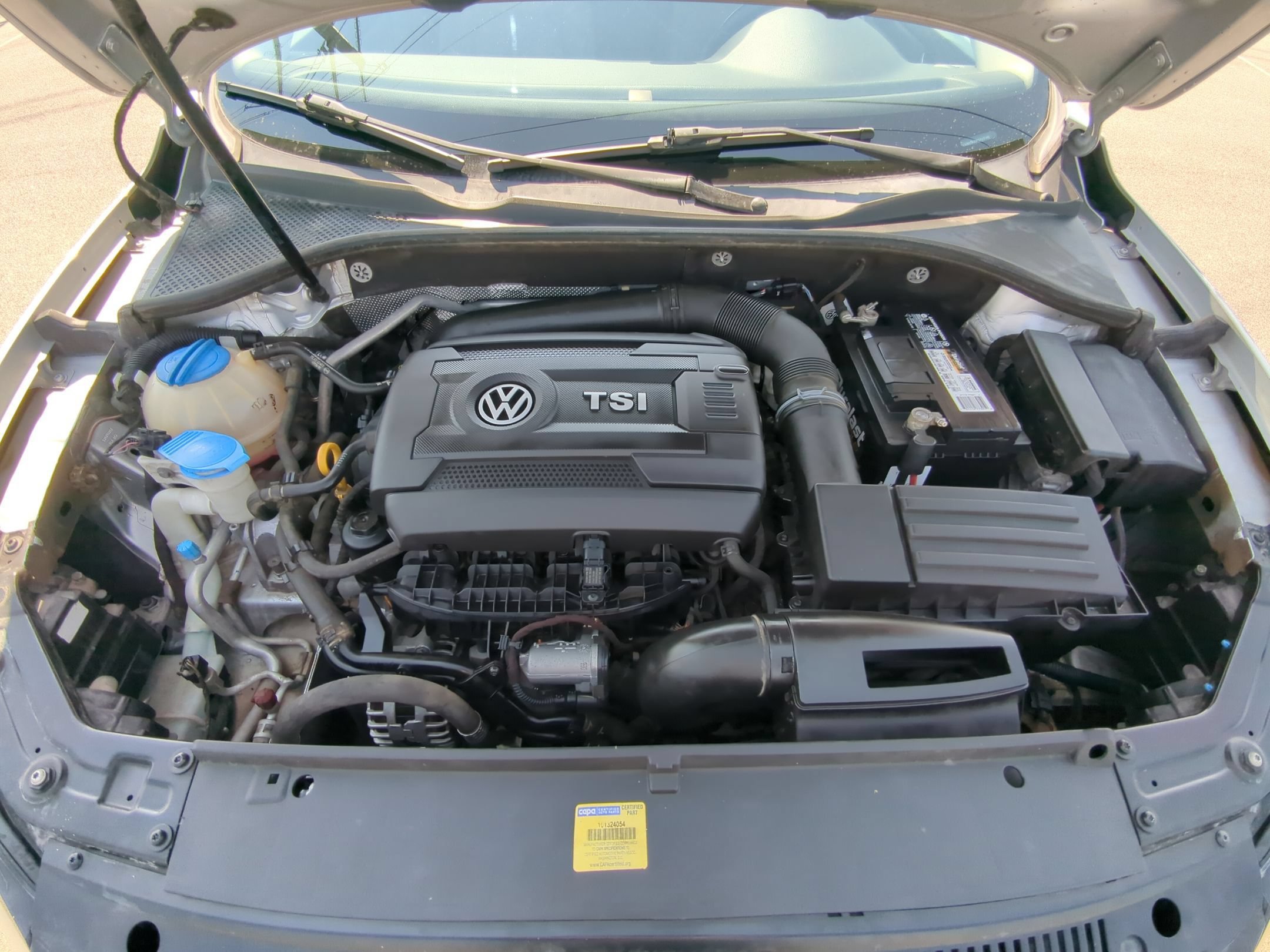 Used 2015 Reflex Silver Metallic Volkswagen 1.8T SE image 34