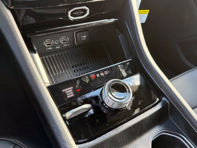 New 2026 White/off-white Jeep  image 19