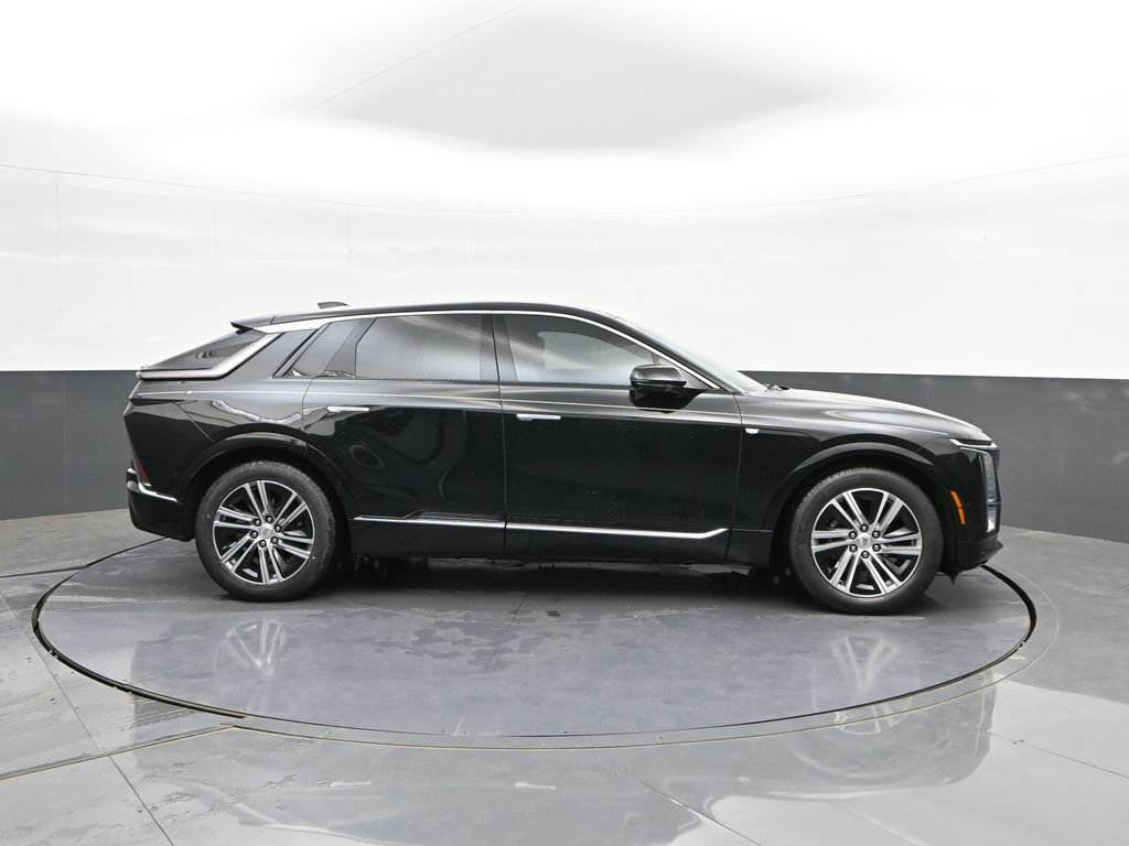 Used 2024 Black Cadillac Luxury image 24