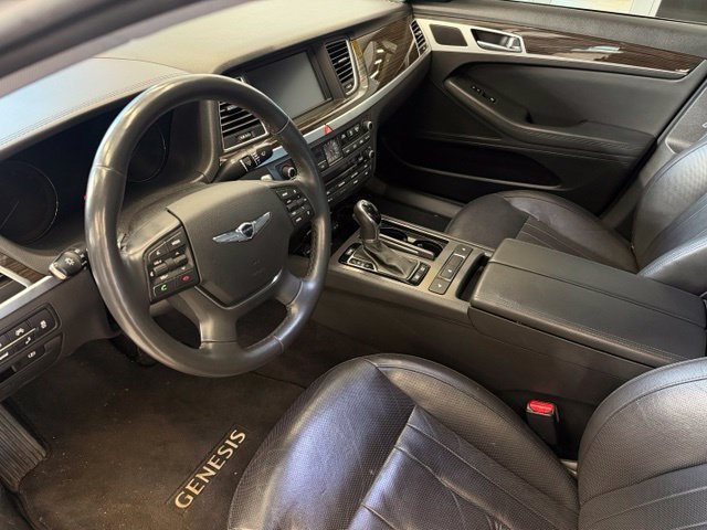 Used 2017 Black Genesis 3.8 image 10