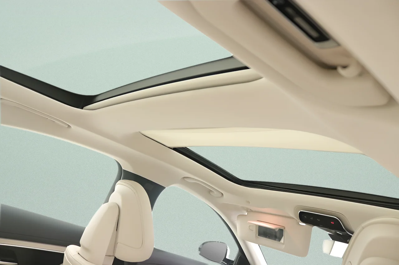 2024 Mercedes-Benz E-Class E350 - Photo 23