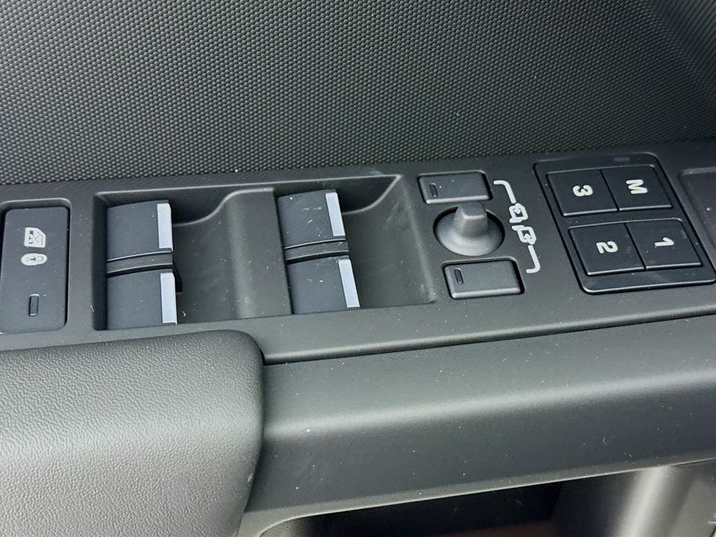 New 2026 Gondwana Stone Land Rover X-Dynamic SE image 19