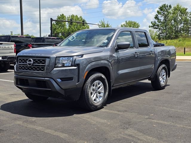 Used 2024 Gray Nissan SV image 2