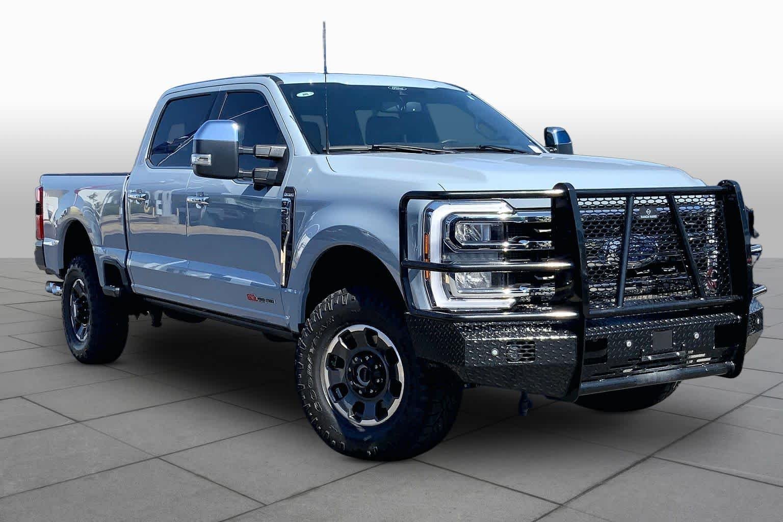 Used 2024 Glacier Gray Metallic Tri-Coat Ford King Ranch image 2