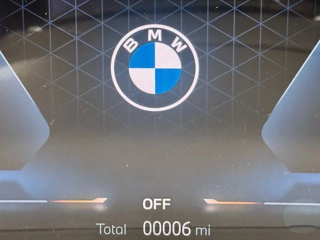 Used 2026 Green BMW xDrive40i image 15
