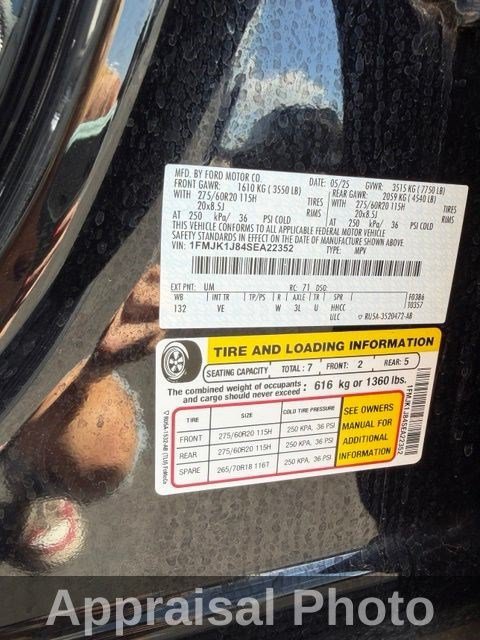 Used 2025 Black Metallic Ford Active image 17