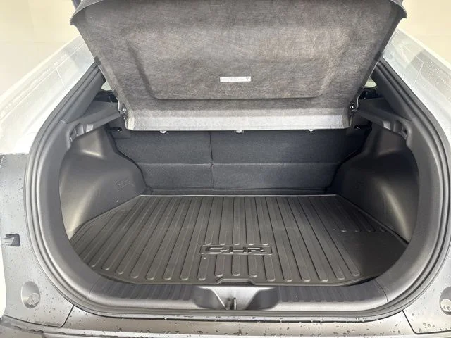 New 2026 Wind Chill Pearl <sup>1</sup> Toyota  SE image 21