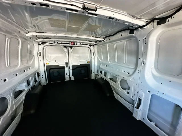 New 2026 Oxford White Ford Base image 16