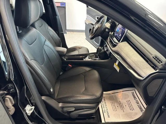 2023 Jeep Compass Latitude Lux - Photo 19