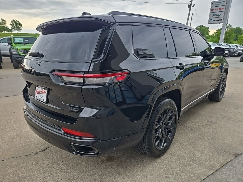 Used 2024 Black Jeep Summit image 14
