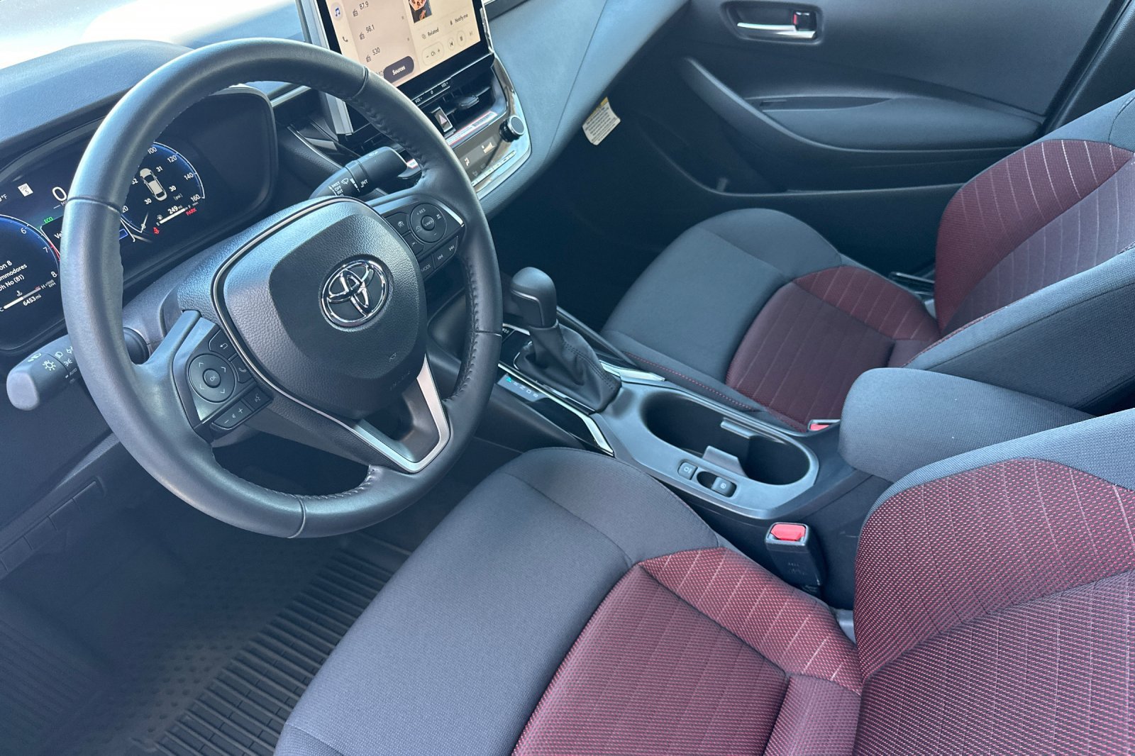 Certified Used 2026 Ice Cap Toyota SE image 9
