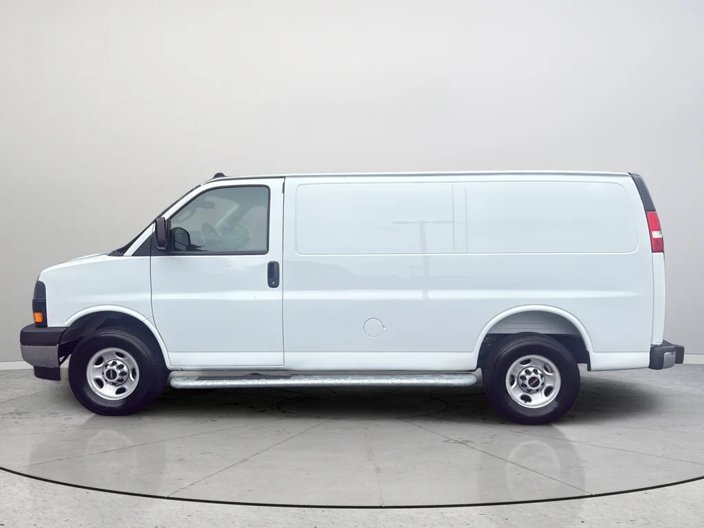 Used 2025 White GMC Work Van image 10