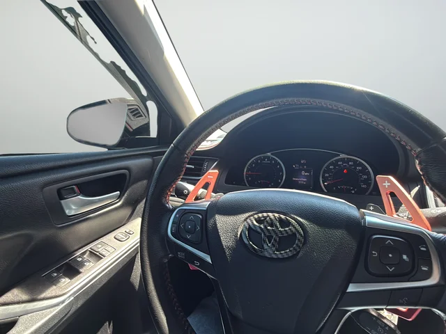 Used 2016 Red Toyota SE image 11
