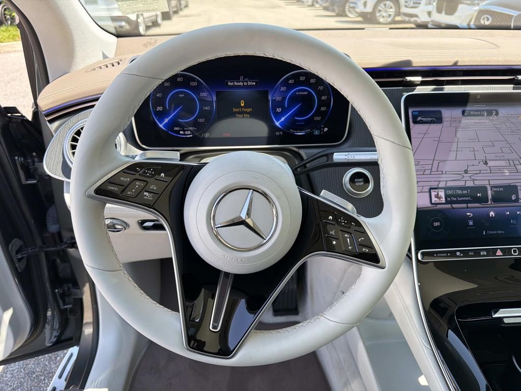 Certified Used 2023  Mercedes-Benz 450 image 22