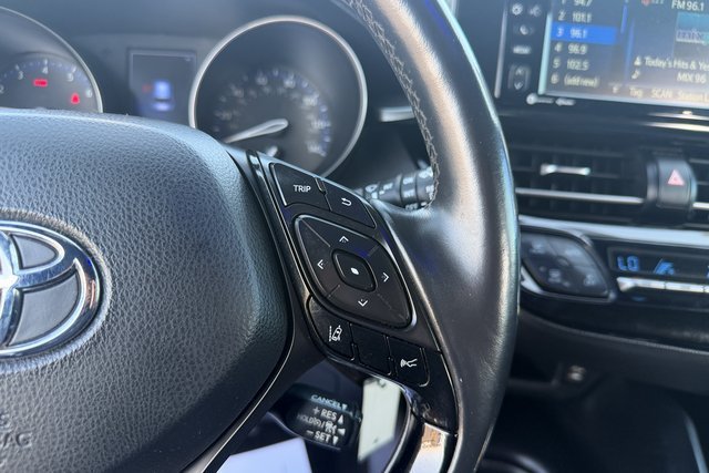 Used 2018 Teal Green Toyota XLE image 15