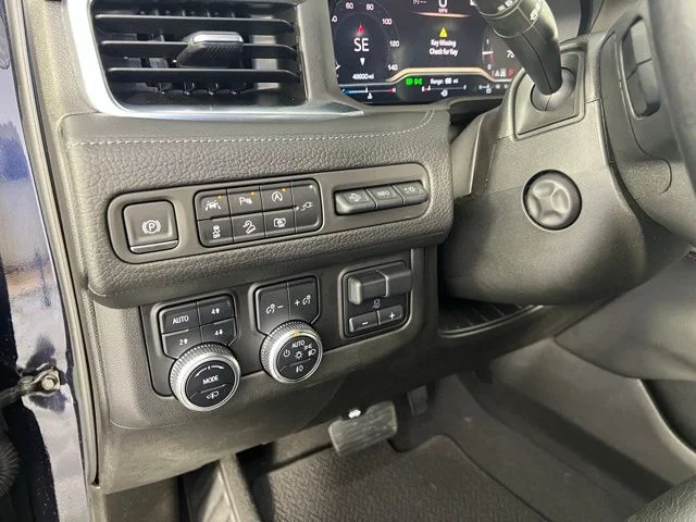 2022 GMC Yukon Denali - Photo 18