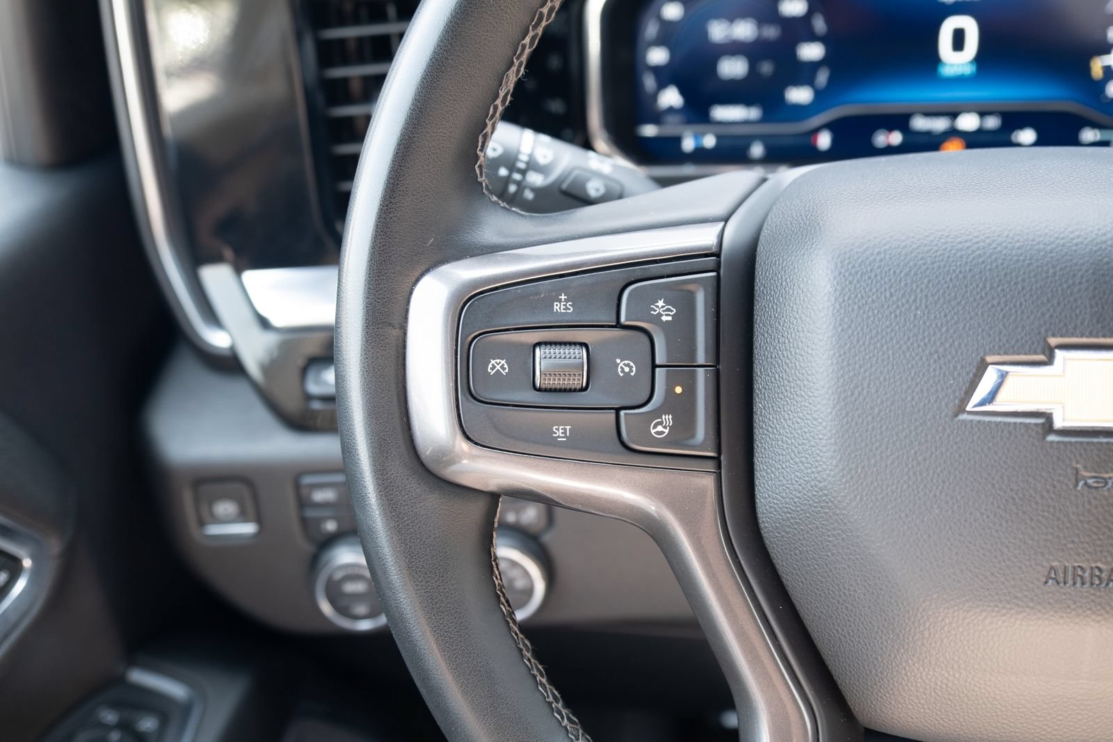 Used 2024 Summit White Chevrolet High Country image 6